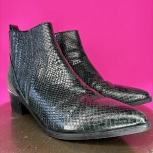 Marc Fisher Green Black Snake Print Pointy Toe Chelsea Boot US 6.5
